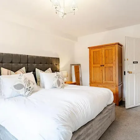 Guest house Old School House 4*