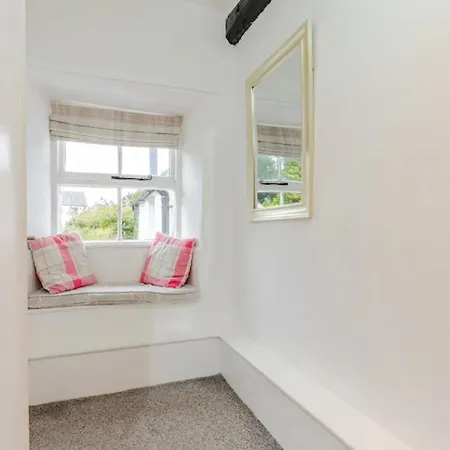 Πανσιόν Old School House