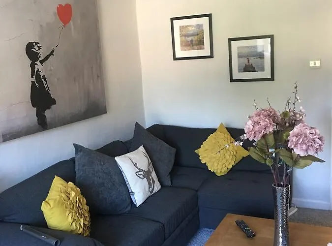 Old School House بيت ضيافة